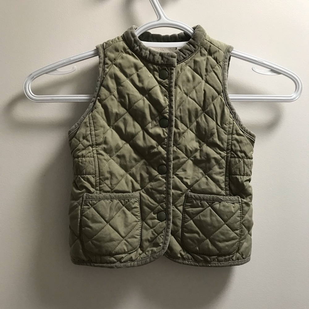 LIKE NEW Baby GAP Quilted Moss Green Vest